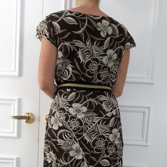 By LINEA DOMANI from MELANIE LYNE• MID LENGTH LAYERED WATERFALL DRESS• M… - Picture 5 of 8